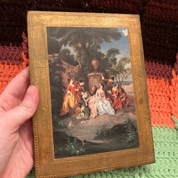 Vintage Italian Florentine Group of Women Wall Decor Plaque - Picture 4 of 12